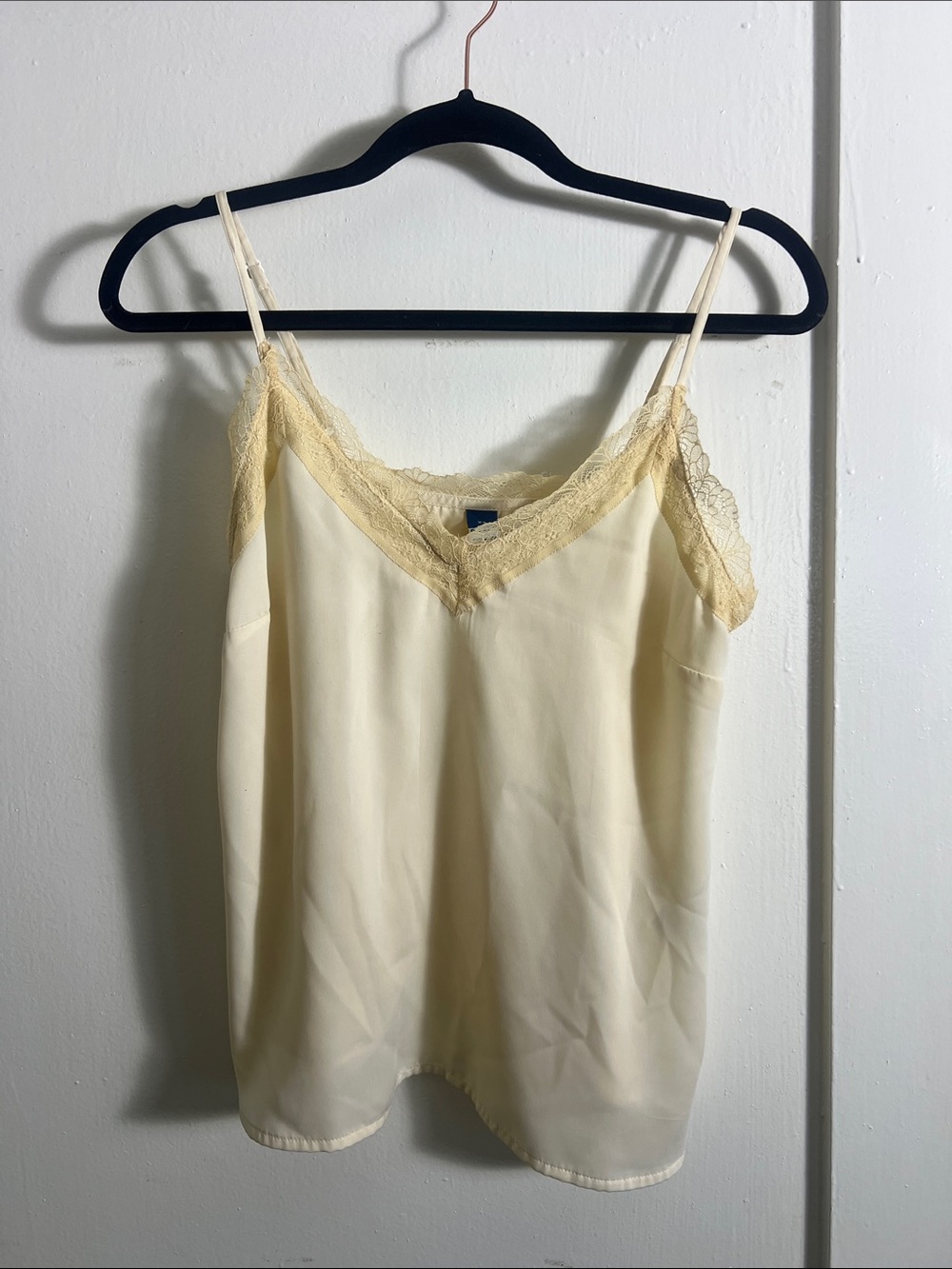 Old Navy Cream Lace-Trim Relaxed fit Camisole
